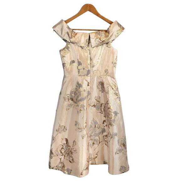 Calvin Klein Women's Metallic Off The Shoulder Cocktail Evening Dress Size 4 - Picture 2 of 9